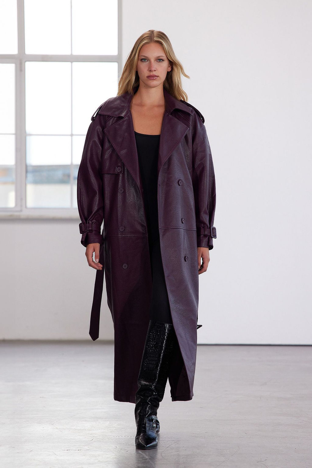 Limited Edition Bordo Kemerli Oversize Trenckot TWOAW25TR00003