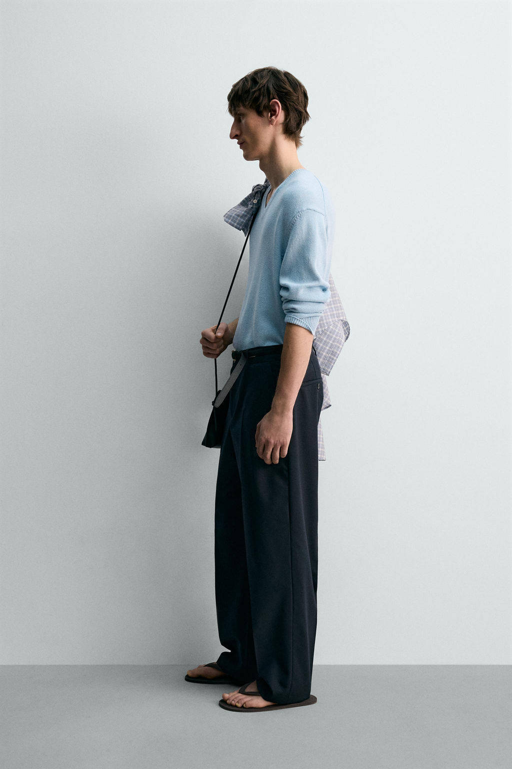 JERSEY CUELLO PICO ALGOD?N - LINO LIMITED EDITION / Azul claro - Zara фото 4