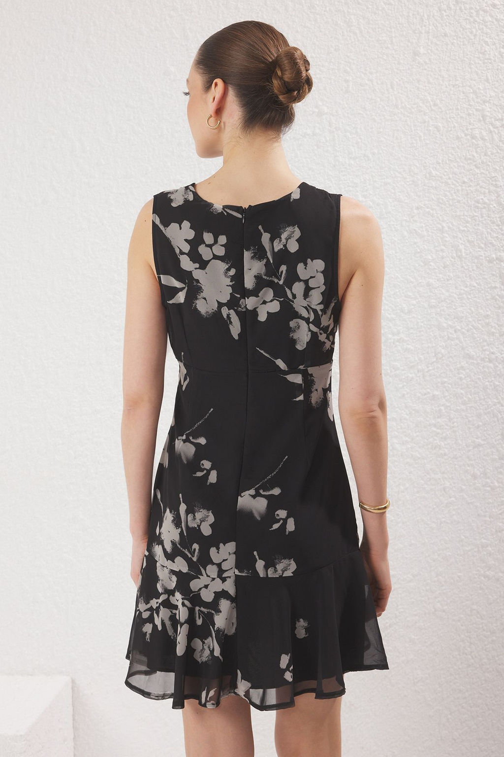 Siyah Cicekli A Kesim Mini Dokuma Elbise TWOSS25EL00029 - Trendyolmilla фото 4