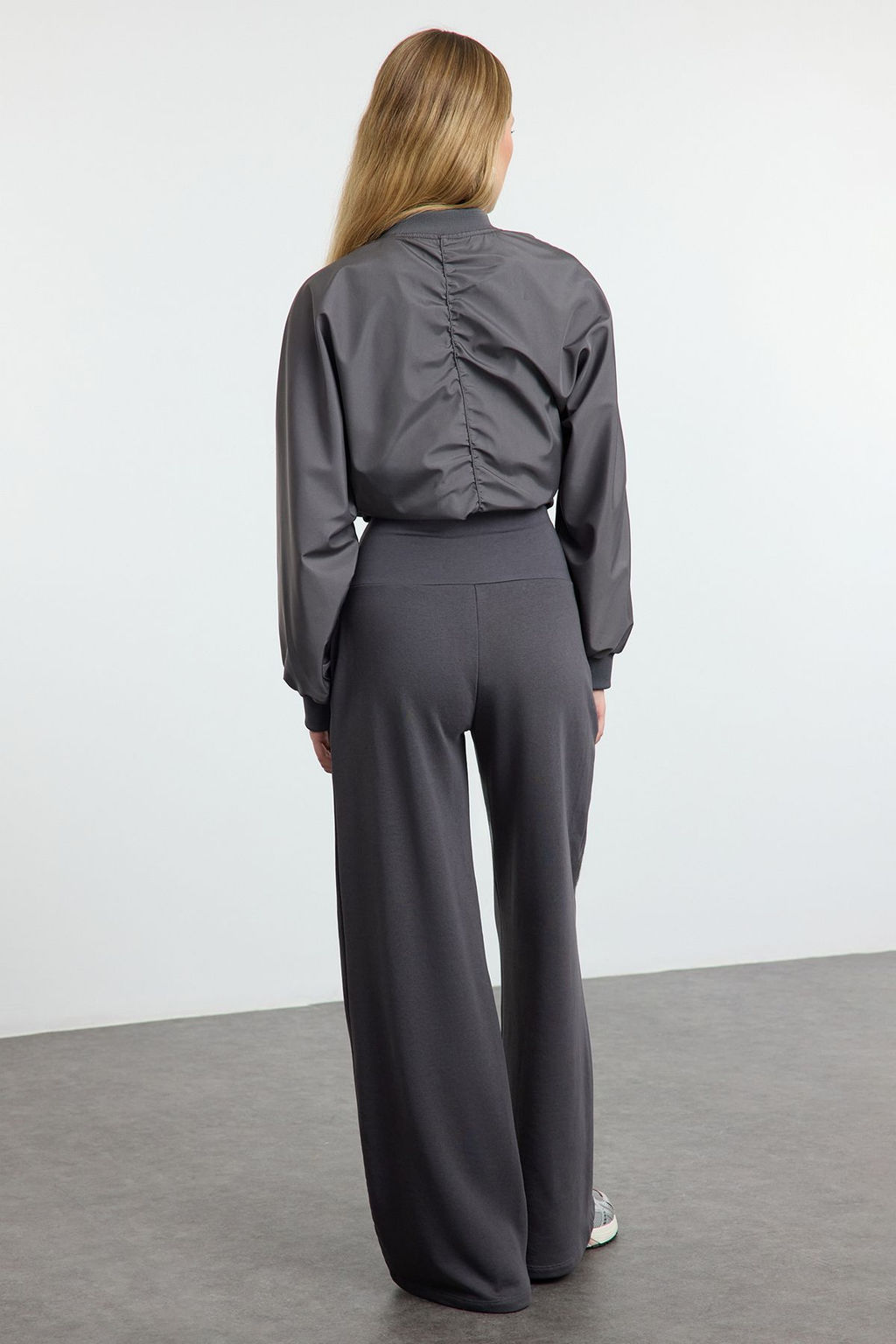 Antrasit Ince Ekstra Yuksek Bel Wide Leg/Genis Kesim Pantolon TWOAW25PL00026