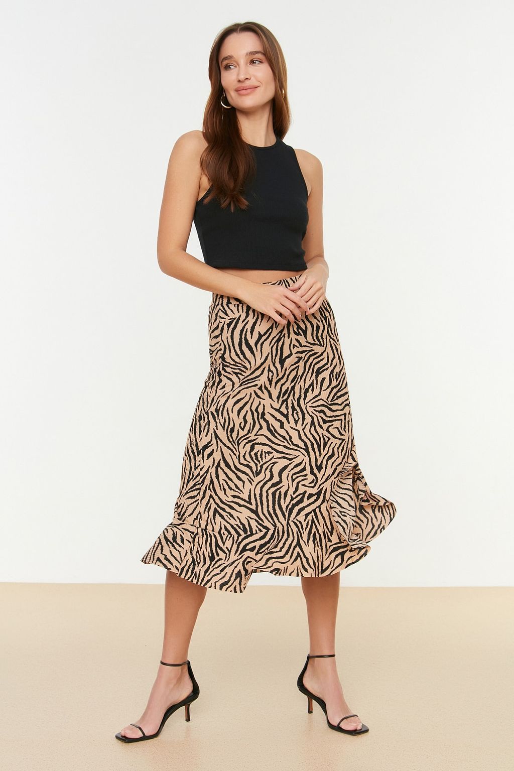 TRENDYOLMILLA K?rm?z? Bask?l? Buzgu Detayl? ve Volanl? Yuksek Bel Esnek Etek TWOSS21ET0029 фото 18