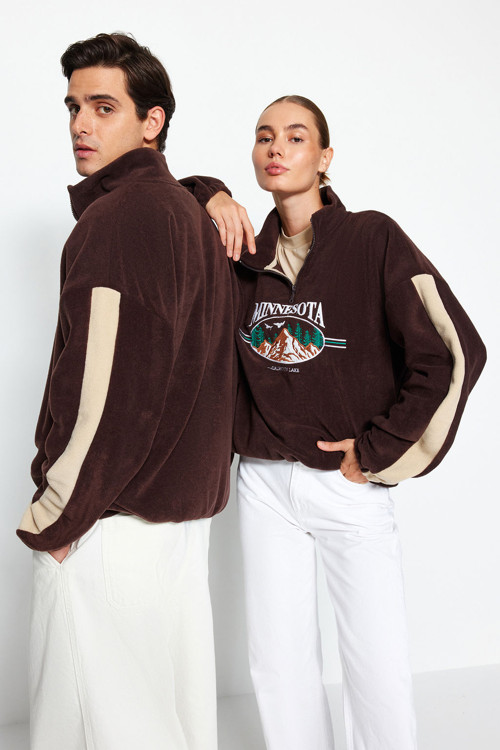 Kahverengi Unisex Oversize/Genis Kesim Dik Yaka Fermuar Anti-pilling Polar Sweatshirt TMNAW24SW00034