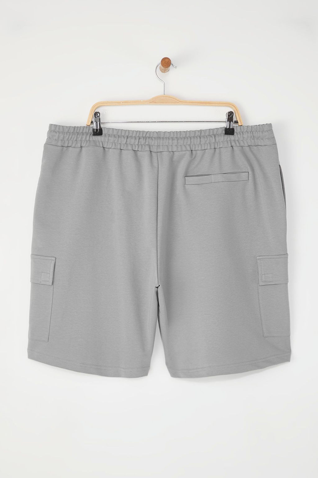 TRENDYOL MAN Buyuk Beden Gri Oversize/Genis Kesim Gizli Kordon Lastik Bel Kargo Cep Etiketli Sort TMNSS25AP00005 - Trendyolmilla фото 5