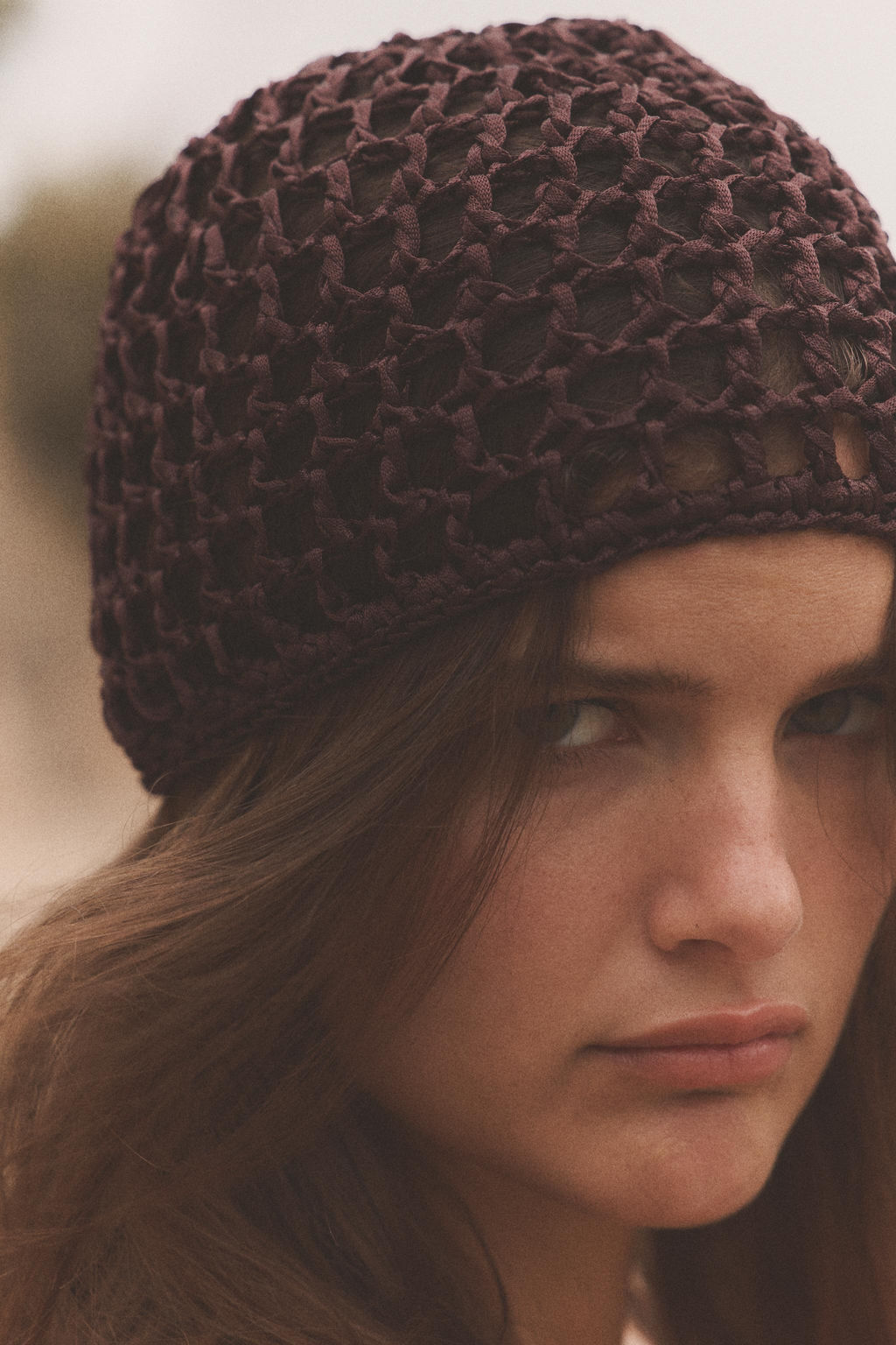 GORRO CASQUETE TRENZADO / Marr?n