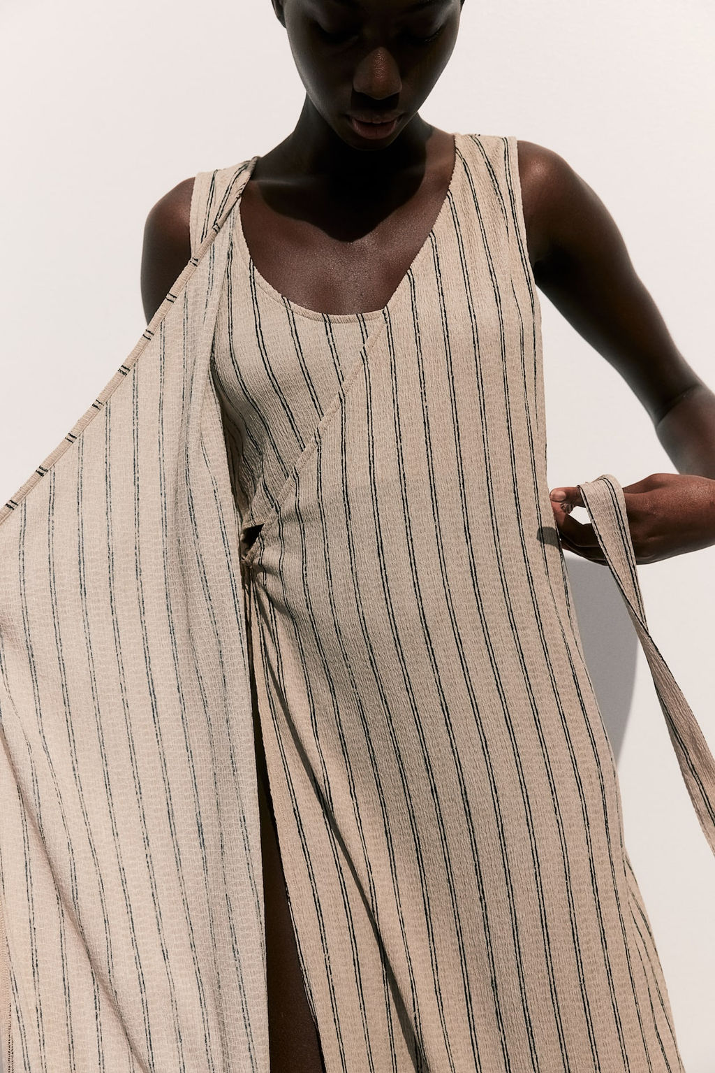 MAMA Vestido cruzado de lactancia - H&m фото 3