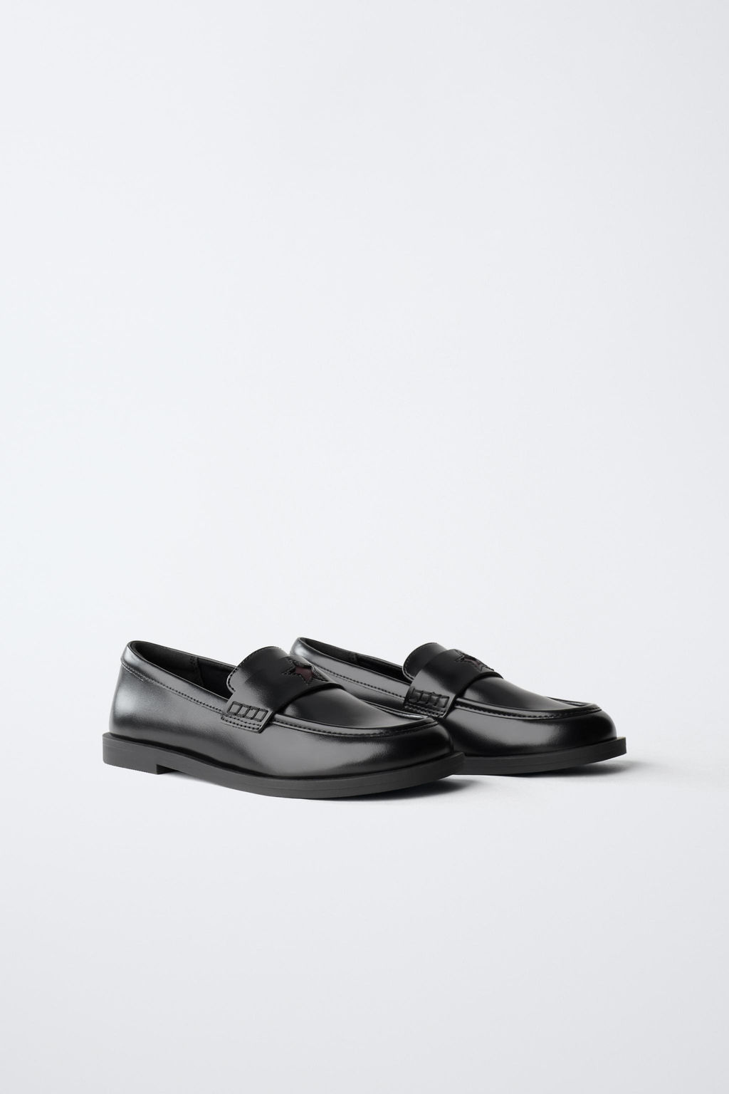 STAR LOAFERS