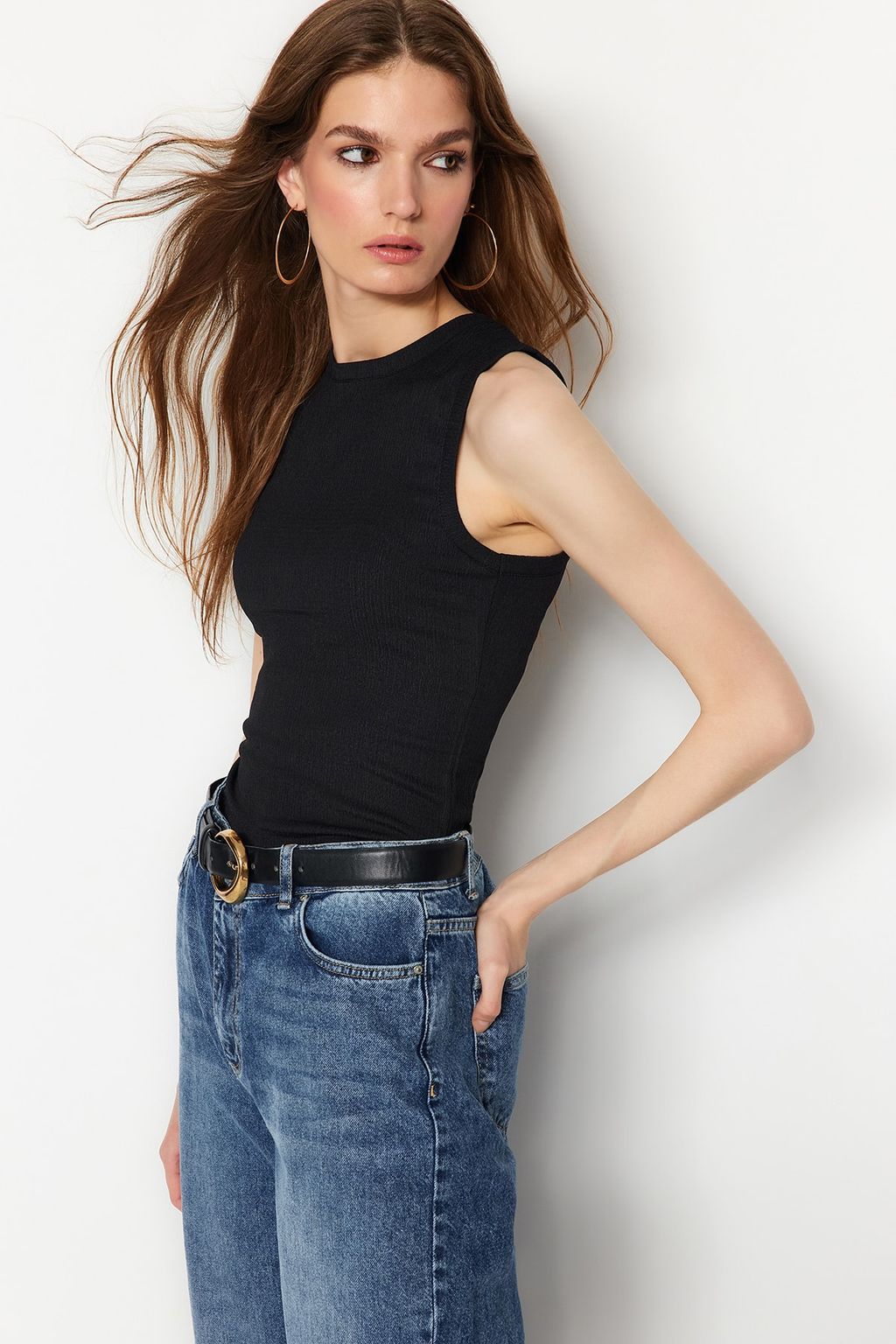 TRENDYOLMILLA Siyah Fitted/Vucuda Oturan Bisiklet Yaka Burumcuk/Dokulu Orme Atlet TWOSS22AL00075  фото 3