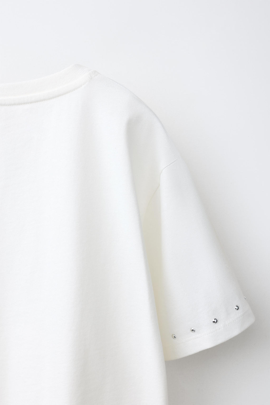 CAMISETA FLECOS Y TACHAS / Blanco