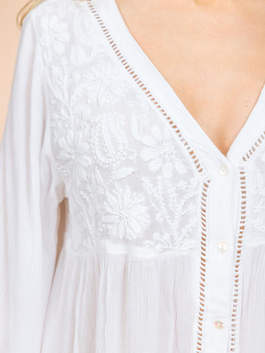 Блузка (вискоза) с вышивкой №25-412 (Лето 2025) - Ганг фото 4