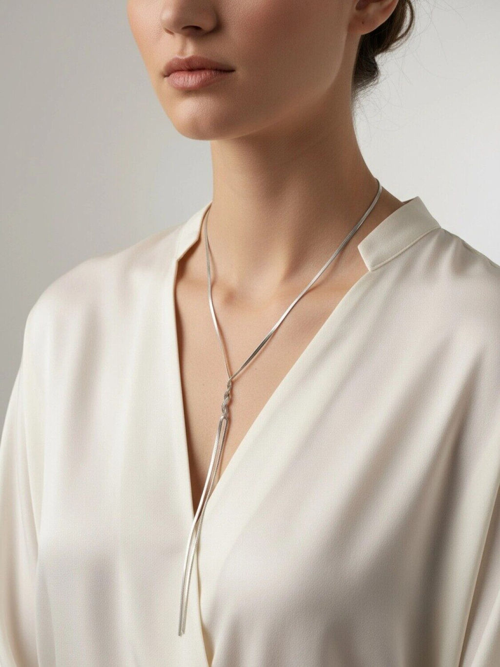 Колье из стали