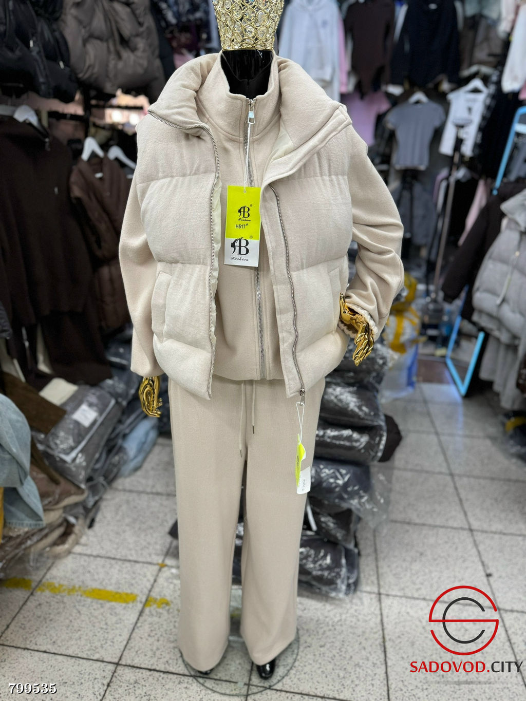 женский костюм тройка (спортивных брюк, худи и жилет) - Bruno фото 3