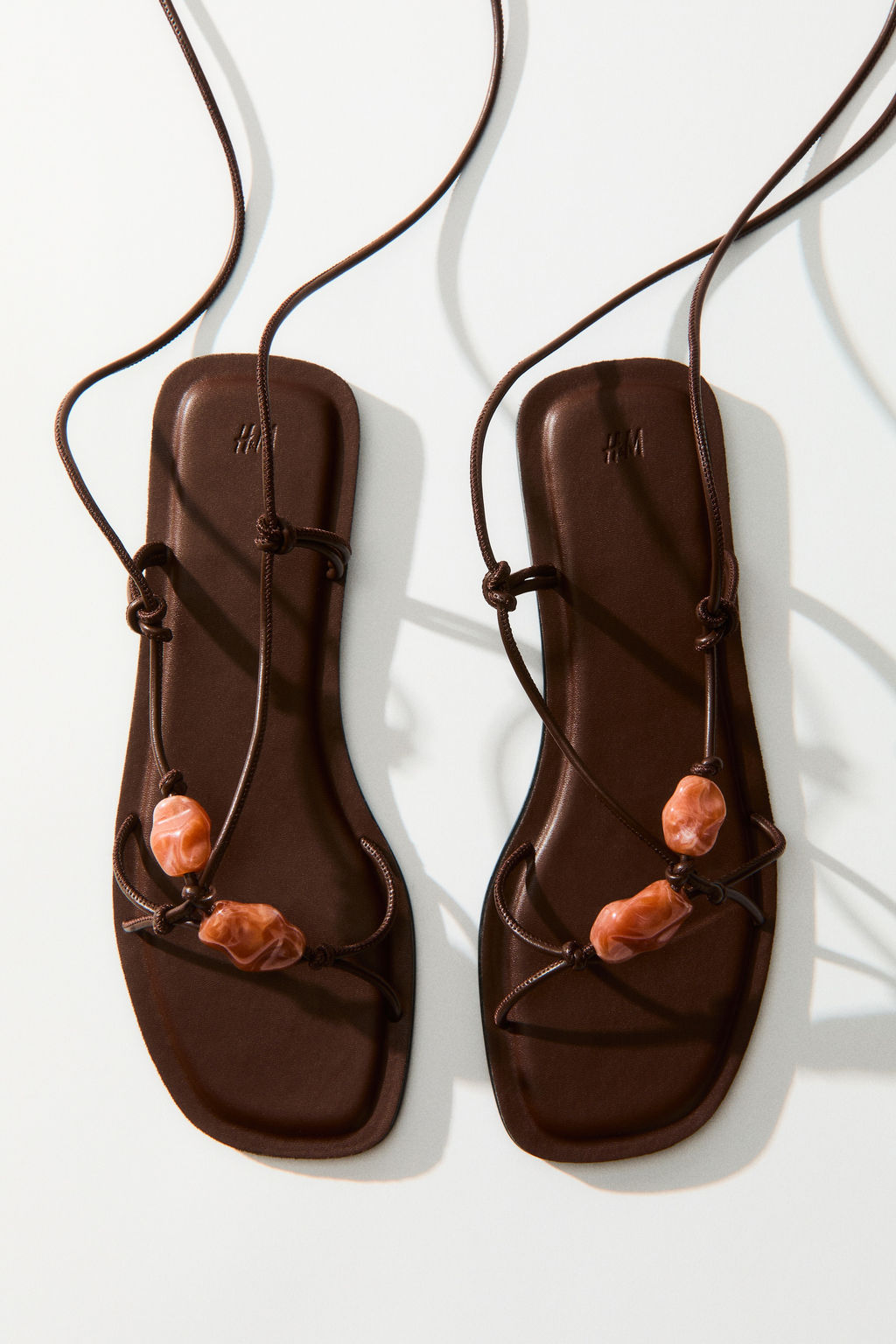 Sandalias de tiras con cuentas - H&m фото 2