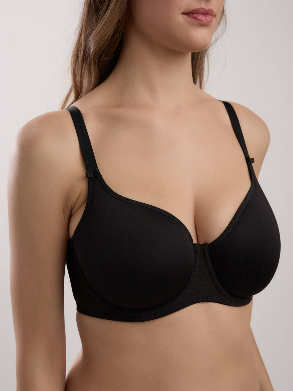 CONTE Бюстгальтер с формованной чашкой на каркасах Day by Day RB 4202 черный