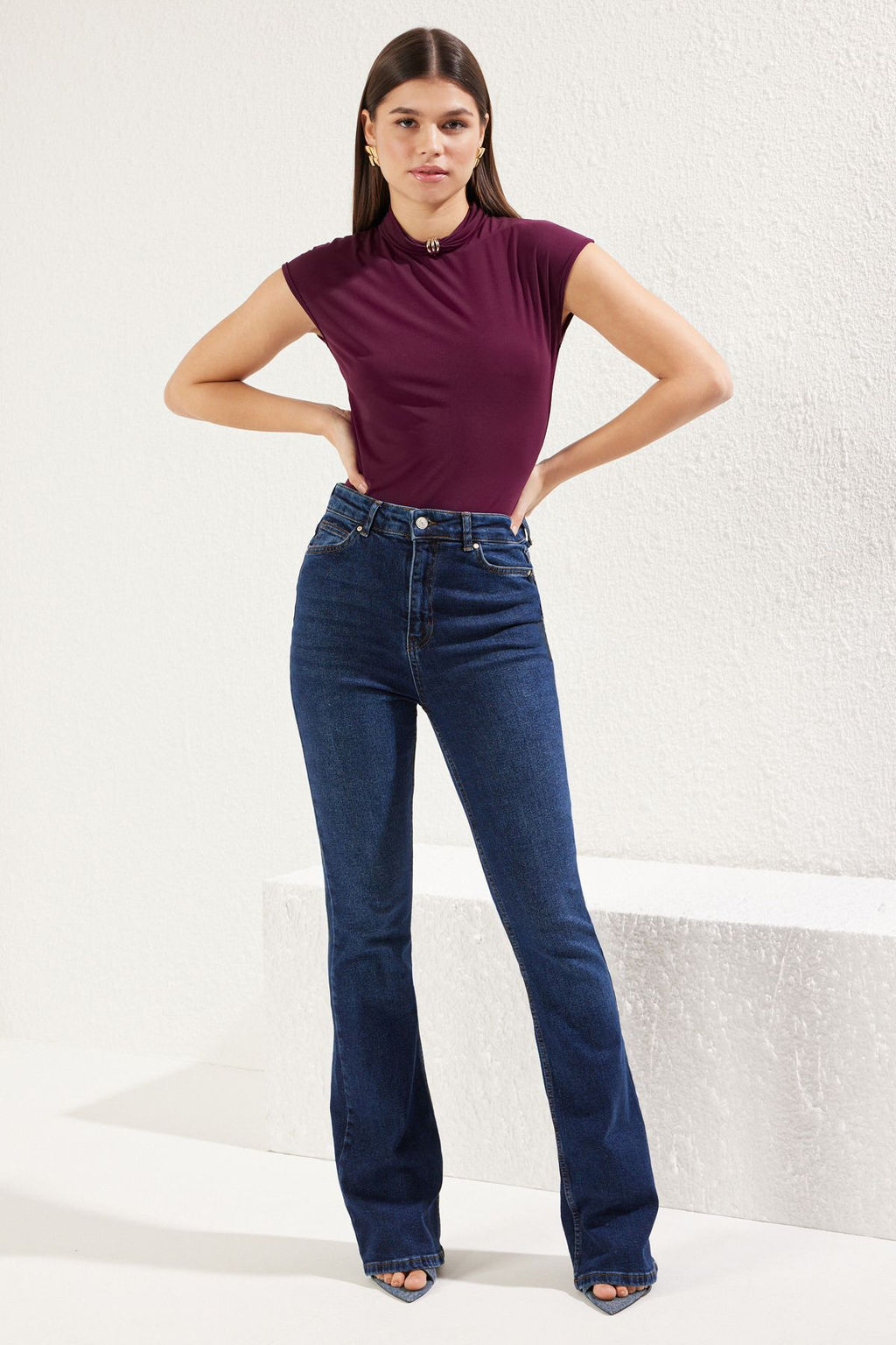 TRENDYOLMILLA Murdum Aksesuar Detayl? Fitted/Vucuda Oturan Esnek Orme Body TWOSS25BD00000 фото 8