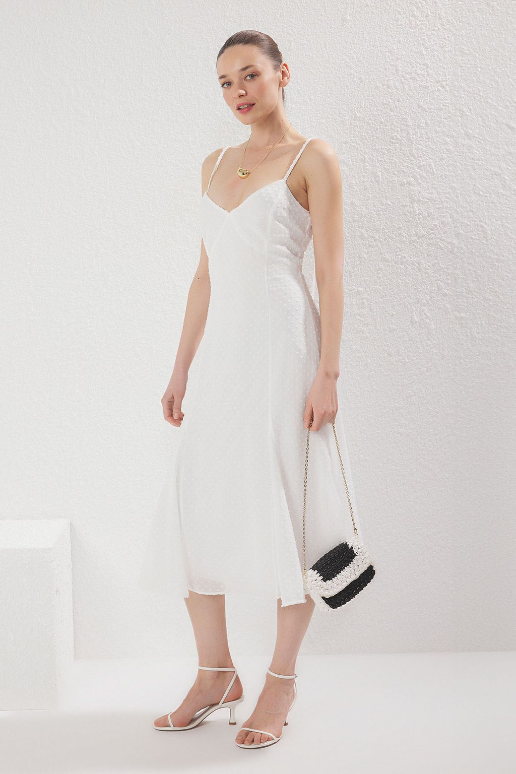 TRENDYOLMILLA Ekru Duz A Kesim Midi Dokuma Elbise TWOSS25EL00558  фото 2