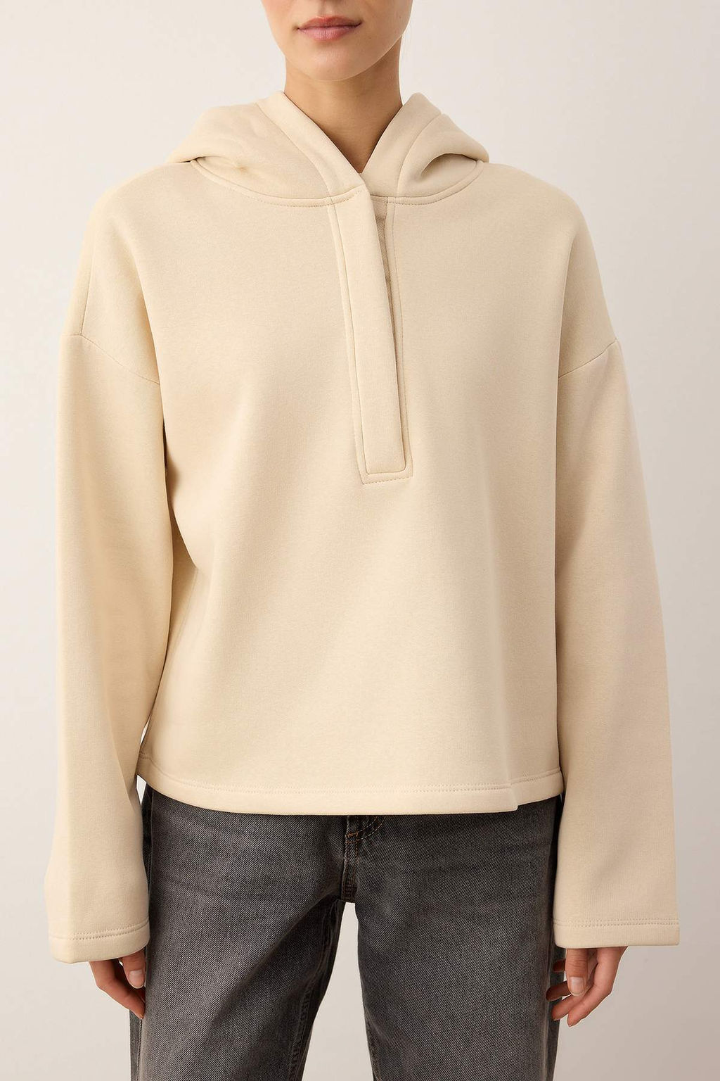 Siyah Kal?n Ici Polarl? Yar?m Pat Fermuarl? Oversize Kapusonlu Orme Sweatshirt TWOAW26SW00092 - Trendyolmilla фото 10