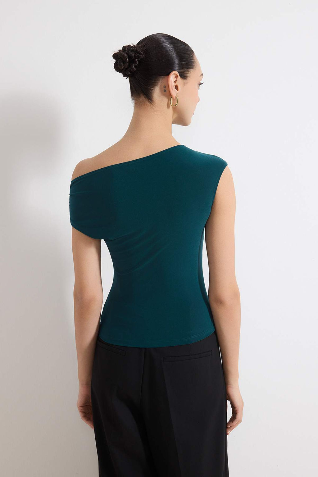 Petrol Fitted/Vucuda Oturan Asimetrik Yaka Aksesuar Detayl? Esnek Orme Bluz TWOSS26BZ00102