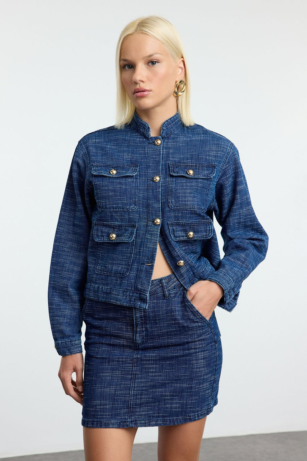 Indigo Gold Dugme Detayl? Efektli Denim Ceket TWOAW25CE00056