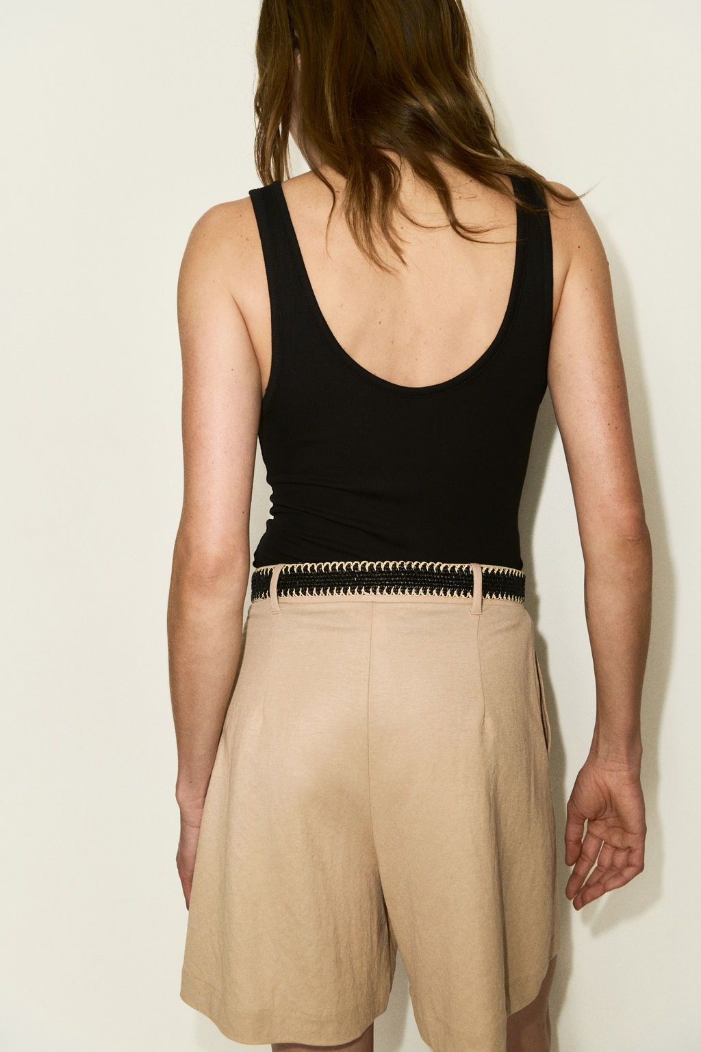 Pantal?n corto sastre con cintur?n - H&m фото 5