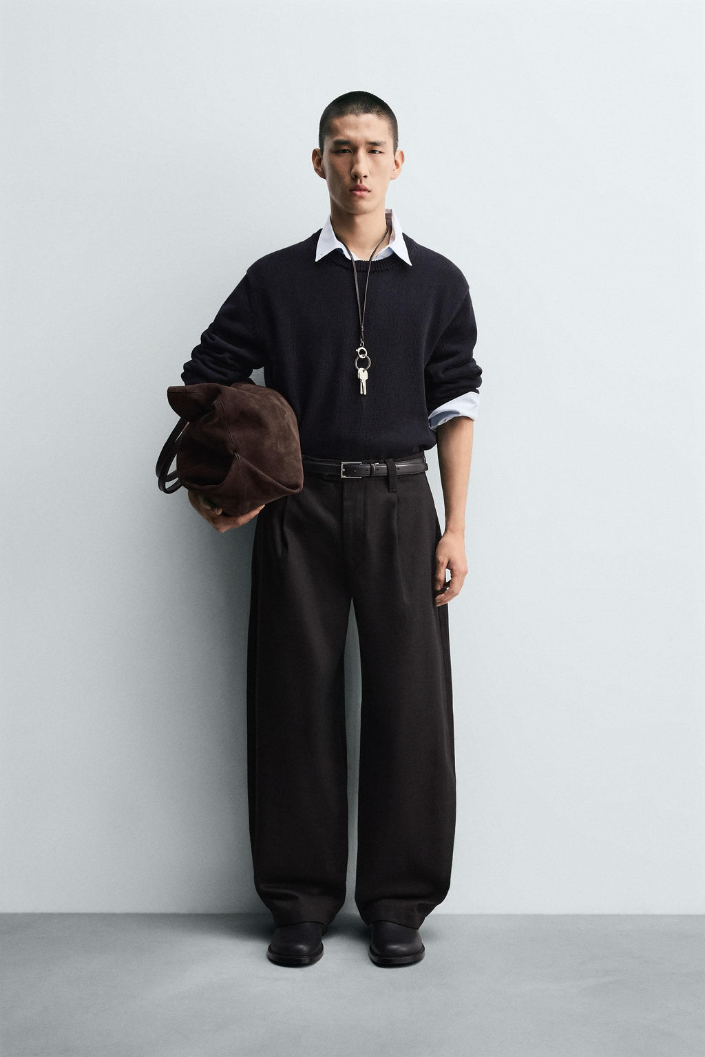 BALLOON FIT PLEATED JEANS