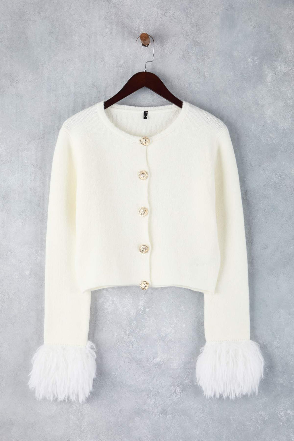 Ekru Otris ve Dugme Detayl? Triko H?rka TWOAW26HI00280