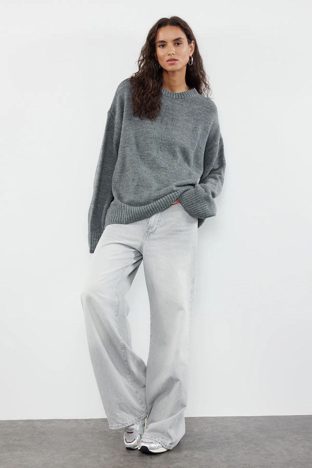 Antrasit Genis Kal?p Yumusak Dokulu Triko Kazak TWOAW25KZ00168 - Trendyolmilla фото 2