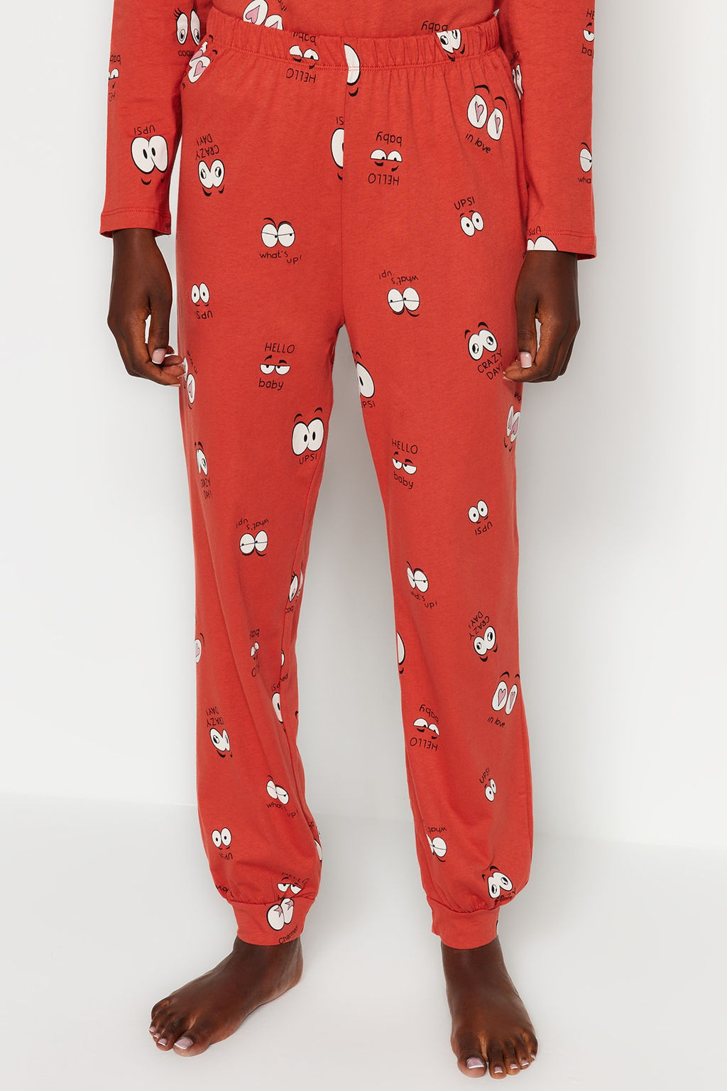 Trendyolmilla Gri %100 Pamuklu Goz Desenli T-shirt-Jogger Orme Pijama Tak?m? THMAW22PT0270