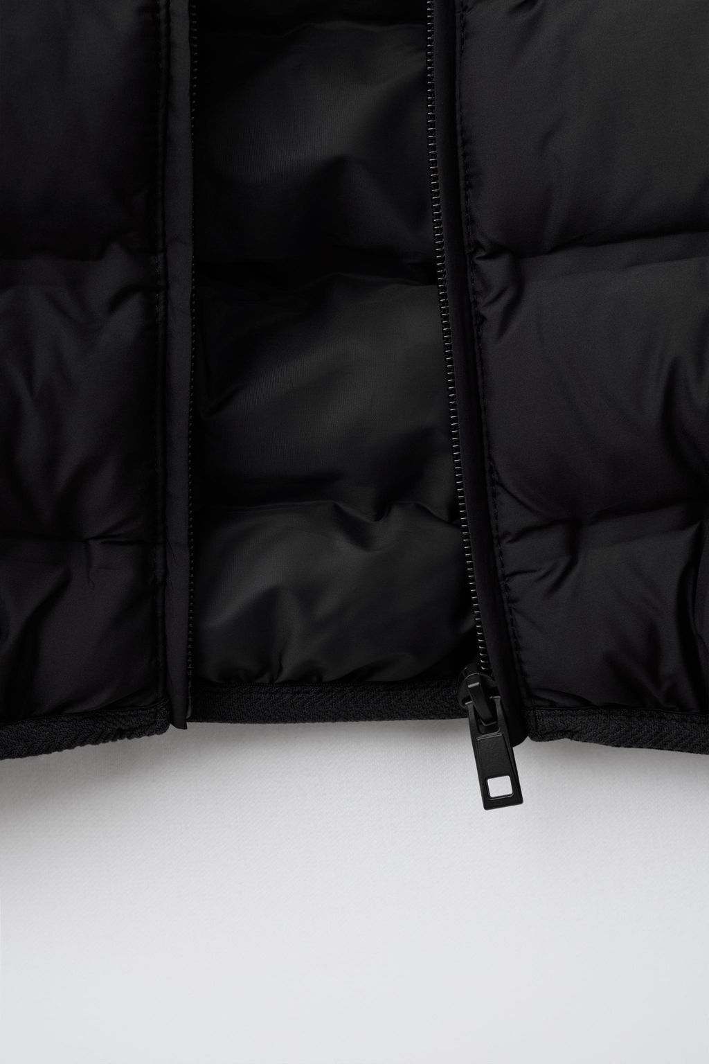 CAZADORA ULTRALIGERA WATER REPELLENT / Negro - Zara фото 7