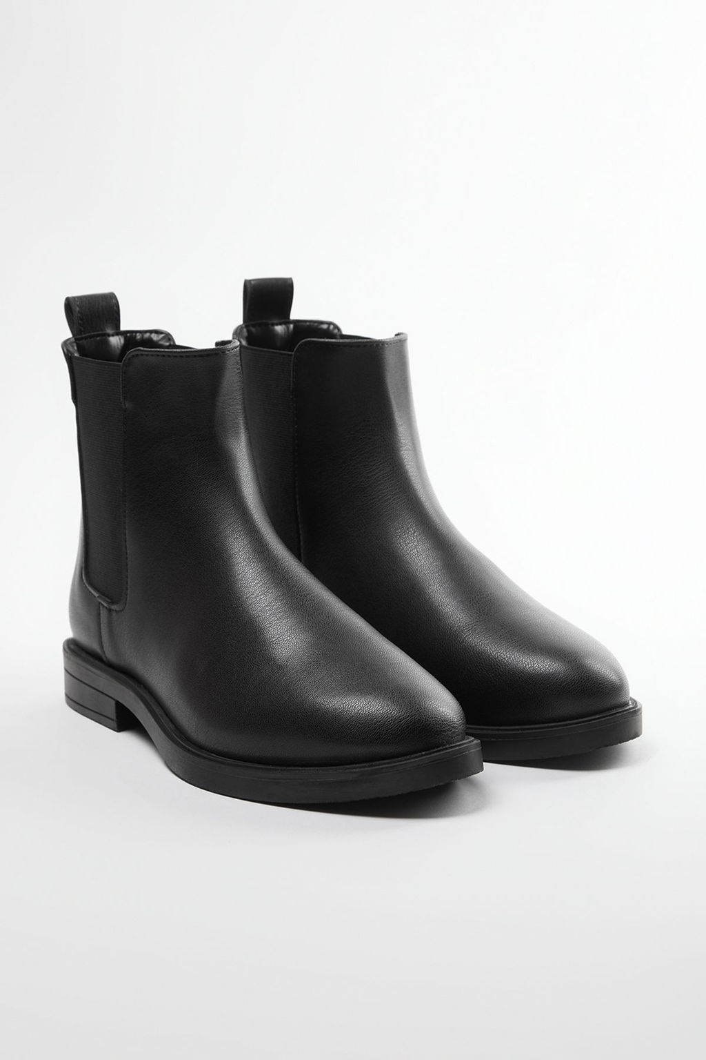Trendyolmilla Shoes Siyah Lastikli K?sa Duz Topuklu Chealsea Kad?n Bot 
TAKAW25BO00019  фото 7