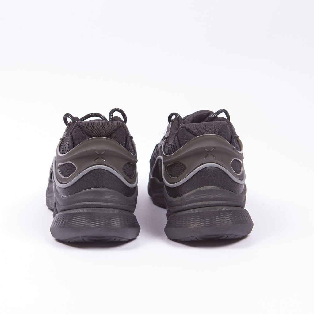 Кроссовки мужские