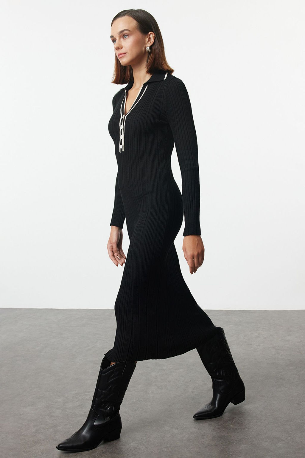 TRENDYOLMILLA Tas Renk Bloklu Midi Triko Premium Iplik/Ozel Iplik Elbise TWOAW25EL00307 фото 2