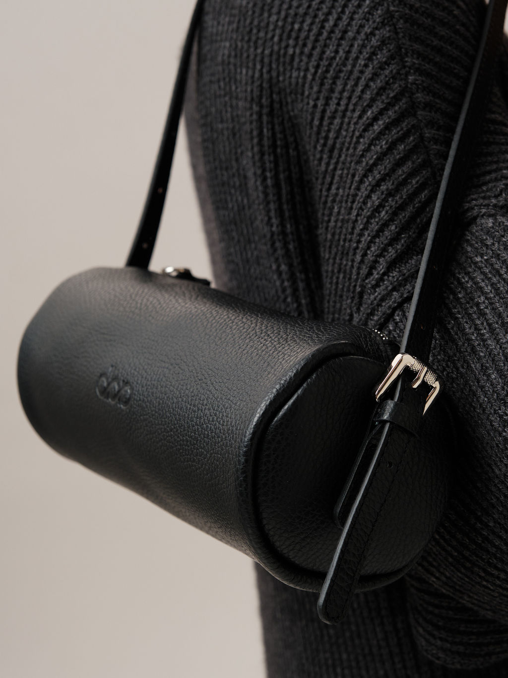 Кожаная сумка Tube DBR 31343 черный  фото 6