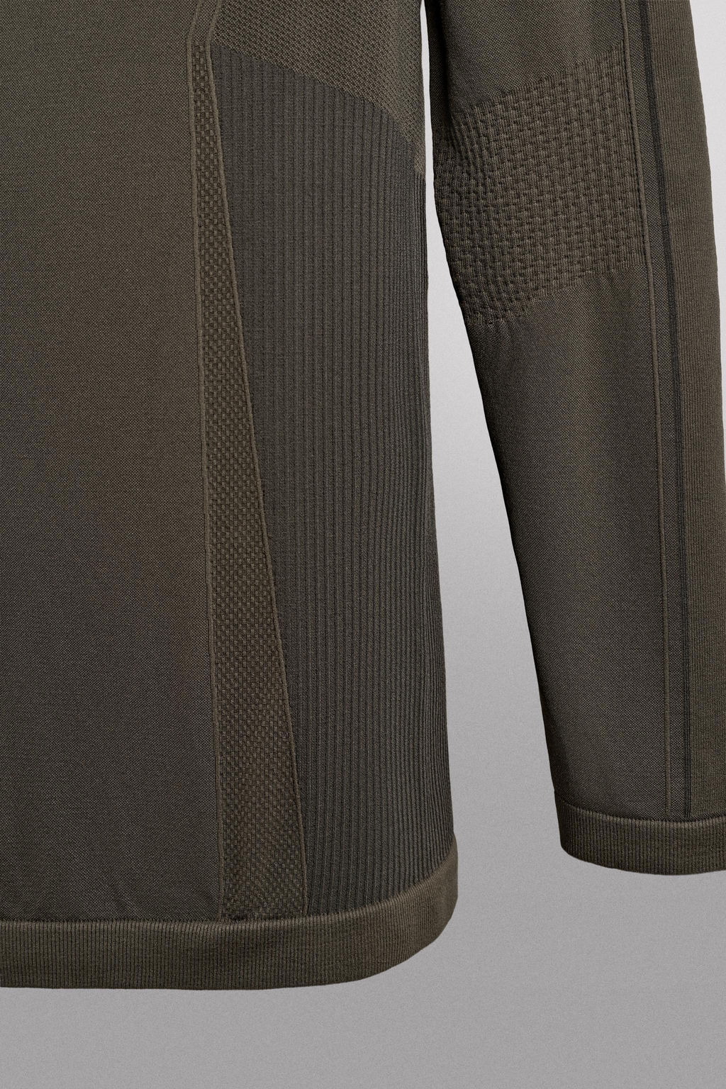 FIRST LAYER SKI T-SHIRT - Zara фото 8