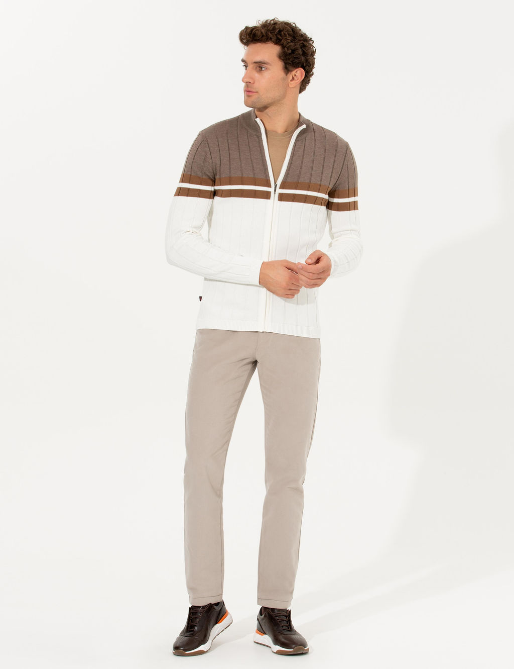 Белый облегающий трикотажный кардиган с высоким воротником - Cacharel фото 10