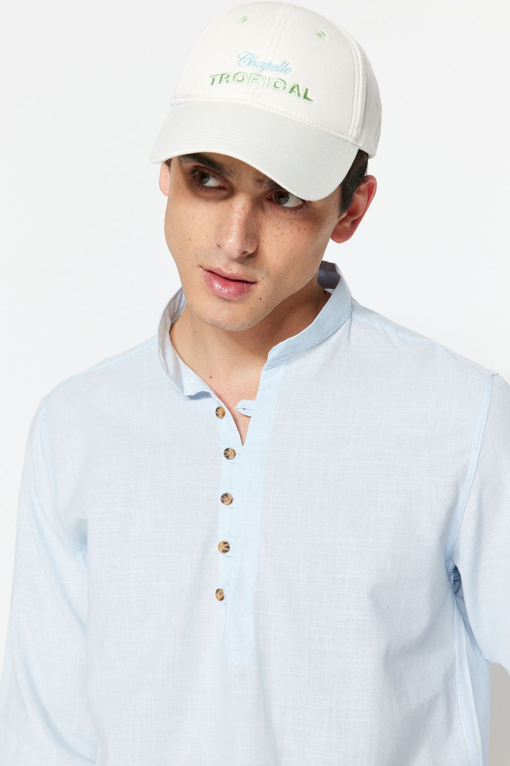 TRENDYOL MAN Mavi Slim Fit Yar?m Patl? Dugmeli Hakim Yaka Keten Gorunumlu Gomlek TMNSS20GO0097 - Trendyolmilla фото 30