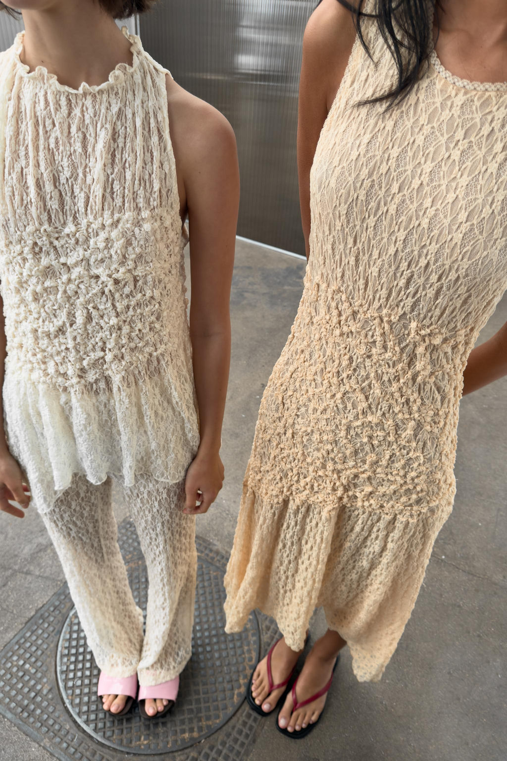 VESTIDO MIDI ENCAJE FRUNCES / Amarillo pastel - Zara фото 6