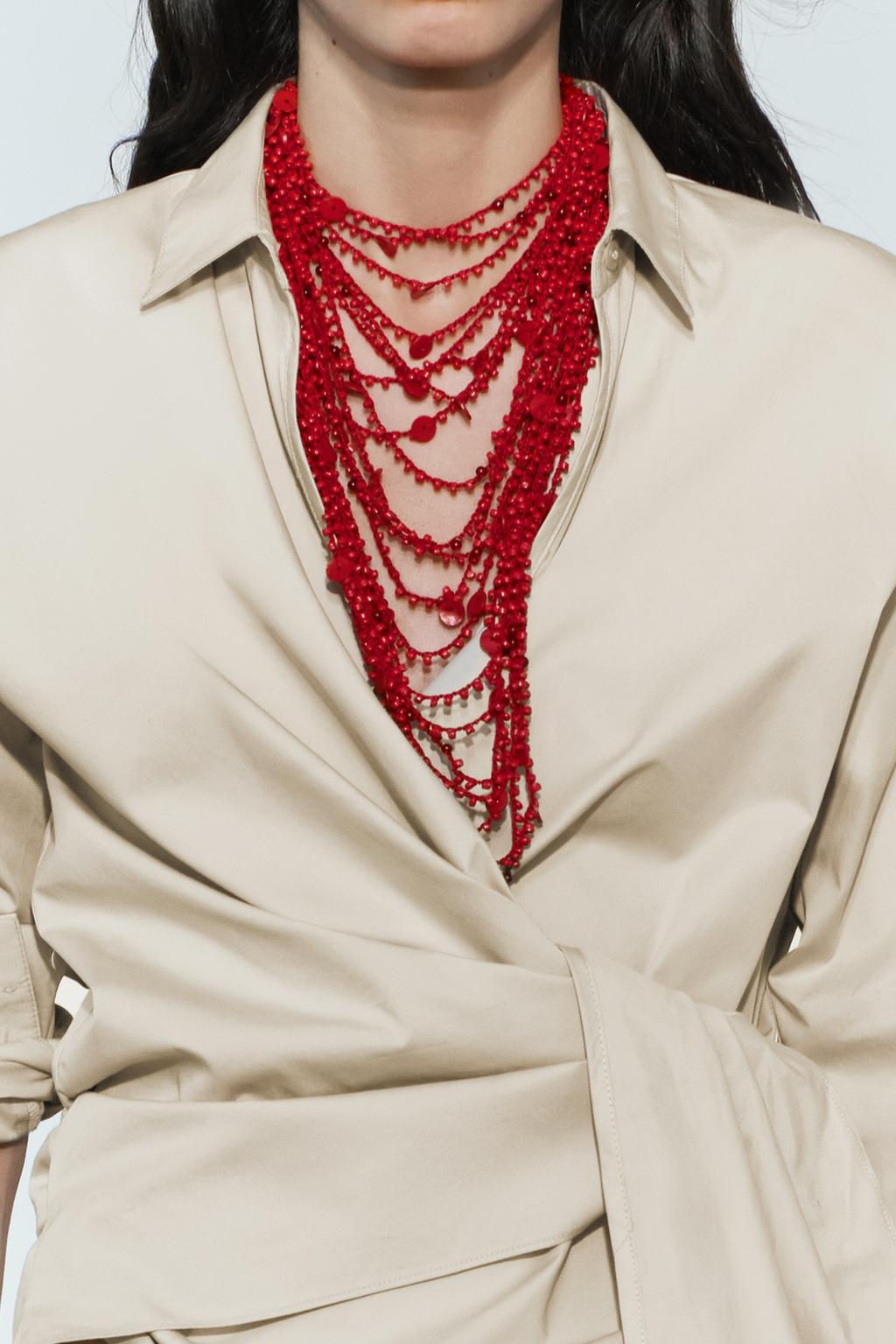 BEADED SEASHELL NECKLACE