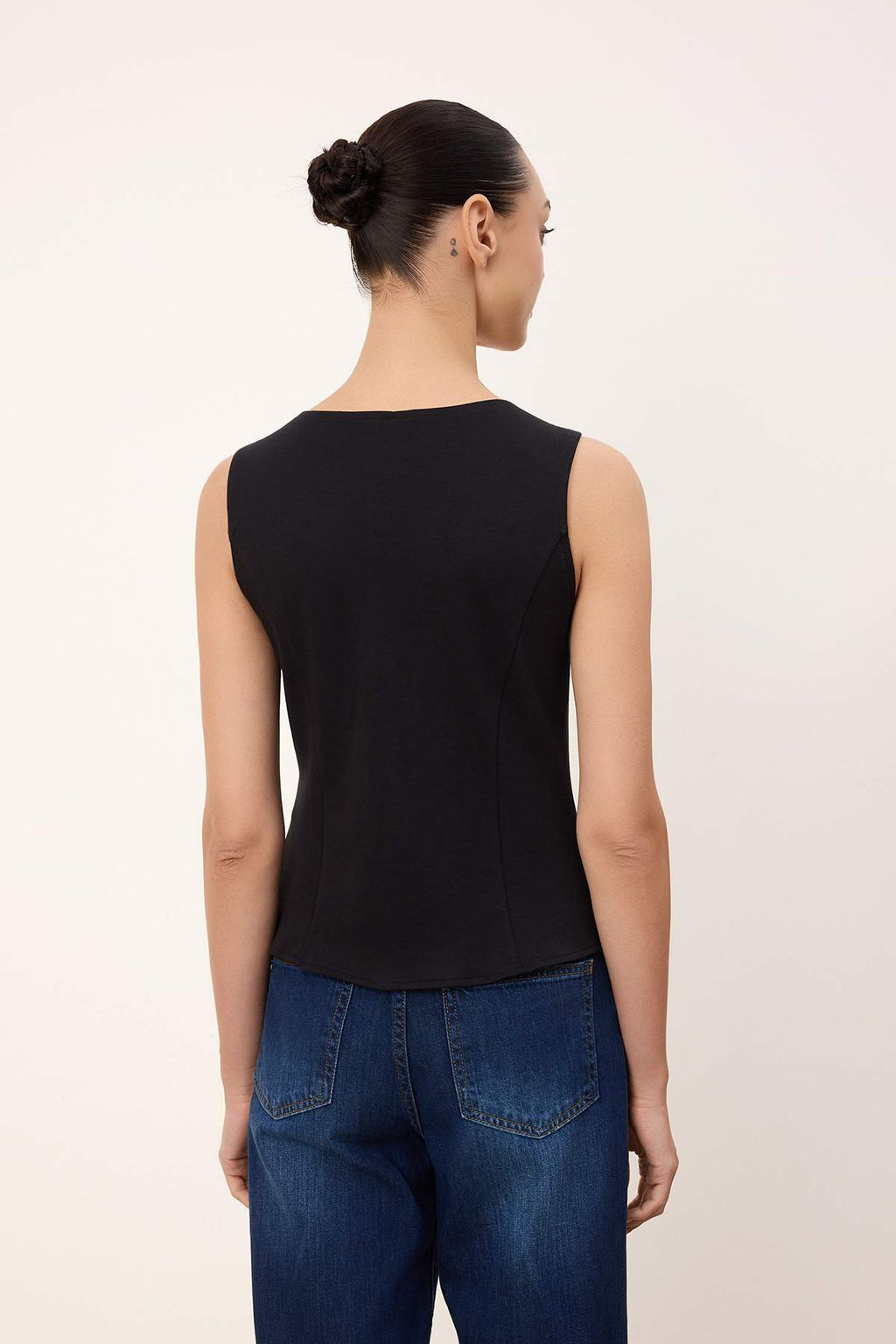 Wardrobe Essentials-Siyah Fitted/Vucuda Oturan Fermuarl? Kolsuz Interlok Orme Bluz TWOSS26BZ00012