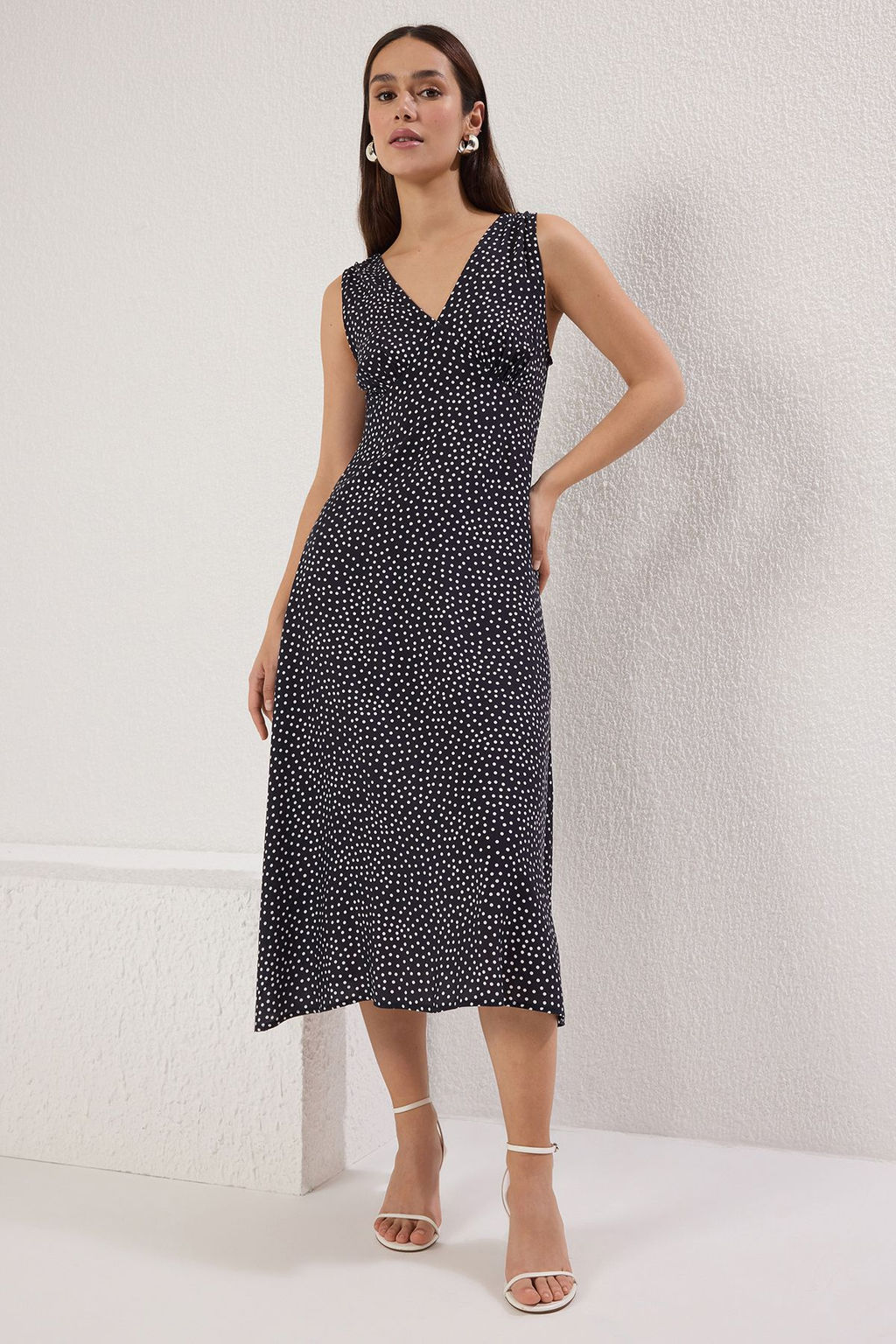 Lacivert Cicekli A Kesim Midi Dokuma Elbise TWOSS25EL00403