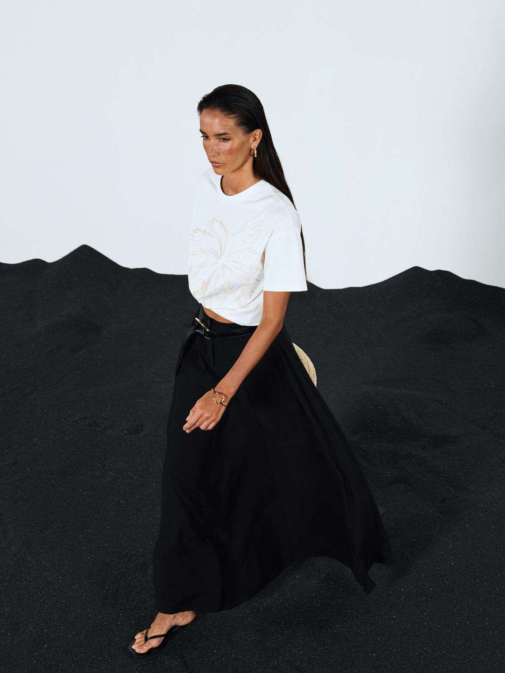 Футболка с декоративной вышивкой / Zarina  фото 3