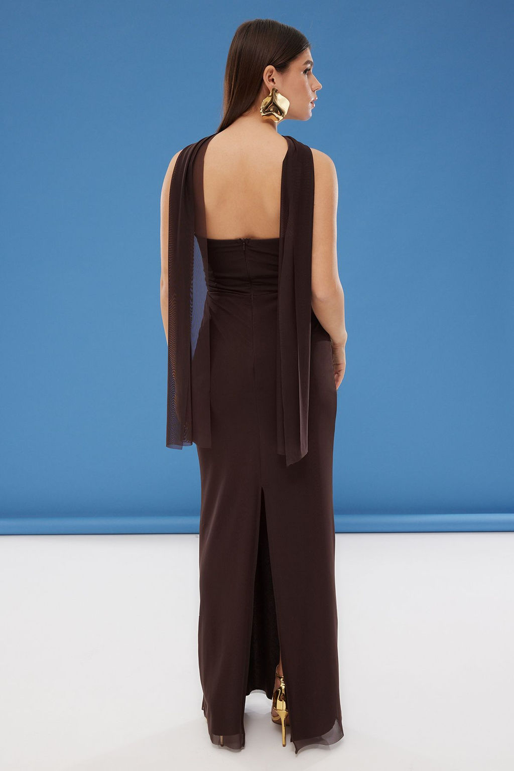 Kahverengi Fularl? Tul Orme Maxi Abiye Gece Mezuniyet Elbisesi TPRSS25AE00056