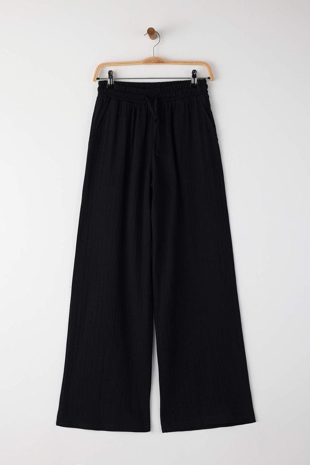 Siyah Muslin Beli Lastikli Yuksek Bel Wide Leg/Genis Paca Pantolon TWOSS25PL00131