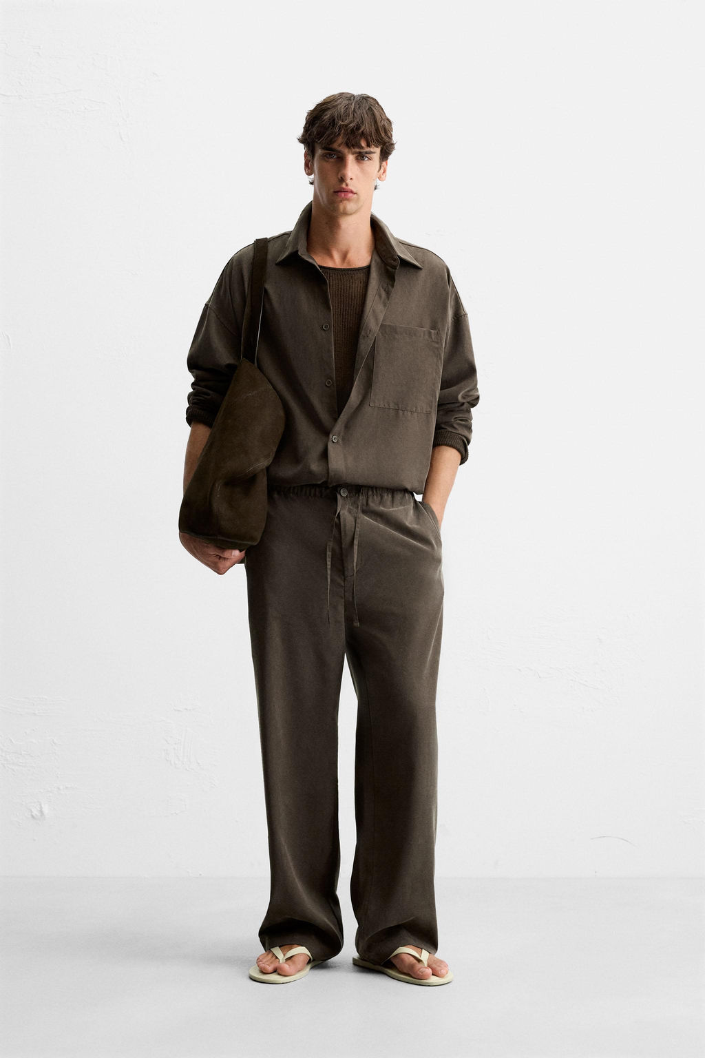 RELAXED FIT FLOWING TROUSERS