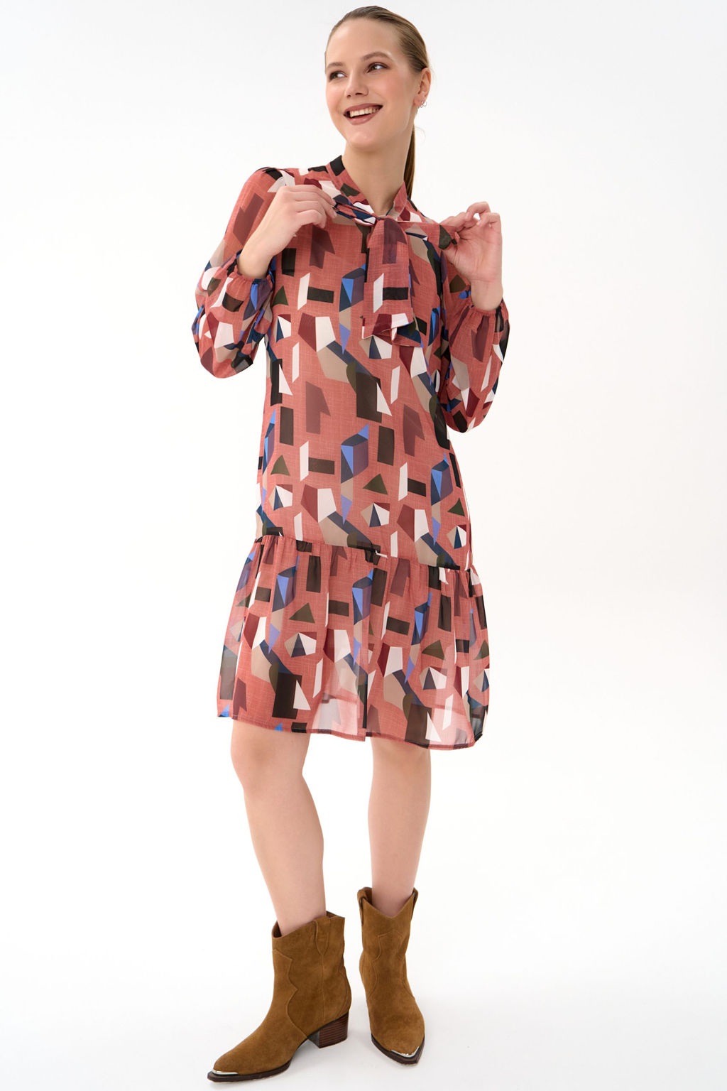 Платье Нежный акцент  2 (алый)