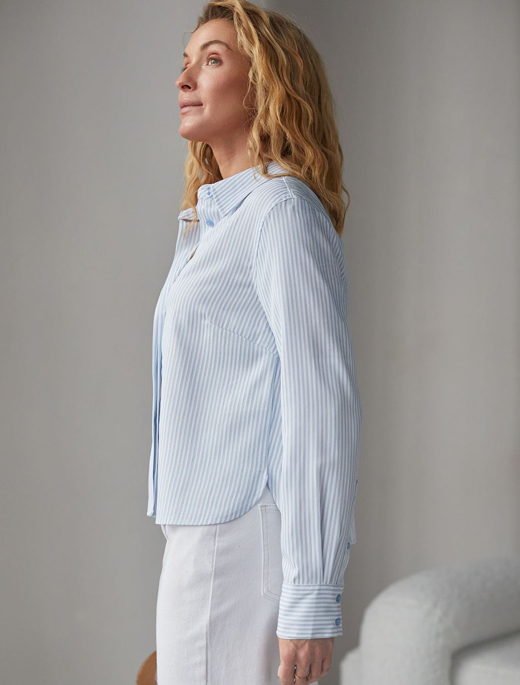 Укороченная блузка в полоску из эластичного хлопка - Vilatte фото 7