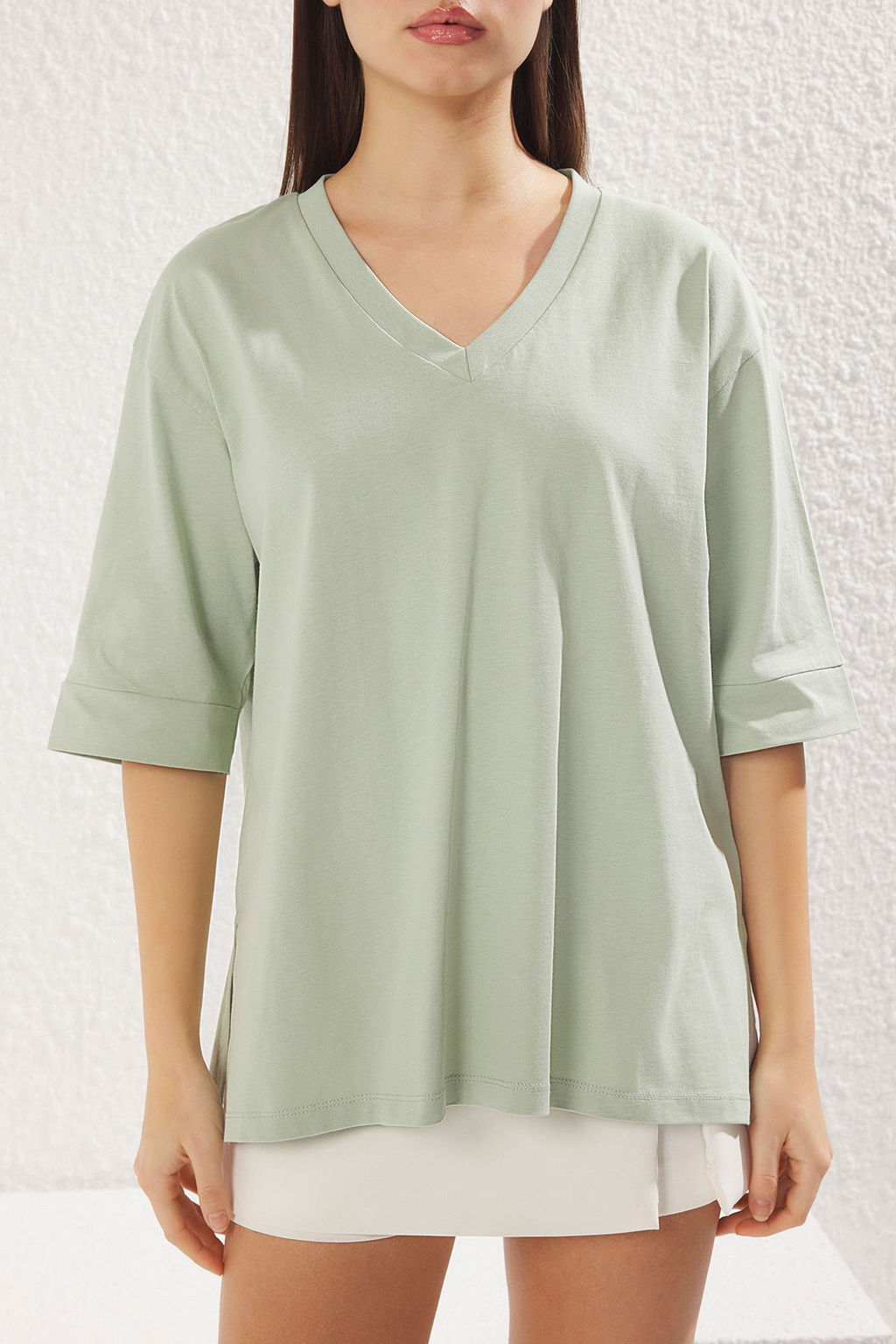 TRENDYOLMILLA Lacivert %100 Pamuk Oversize/Genis Kal?p Truvakar Kol Orme T-Shirt TWOSS25TS00011  фото 3