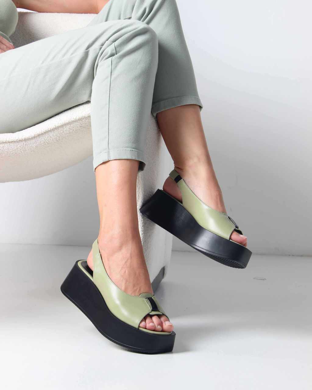 Босоножки 3020.22776bl. Авокадо