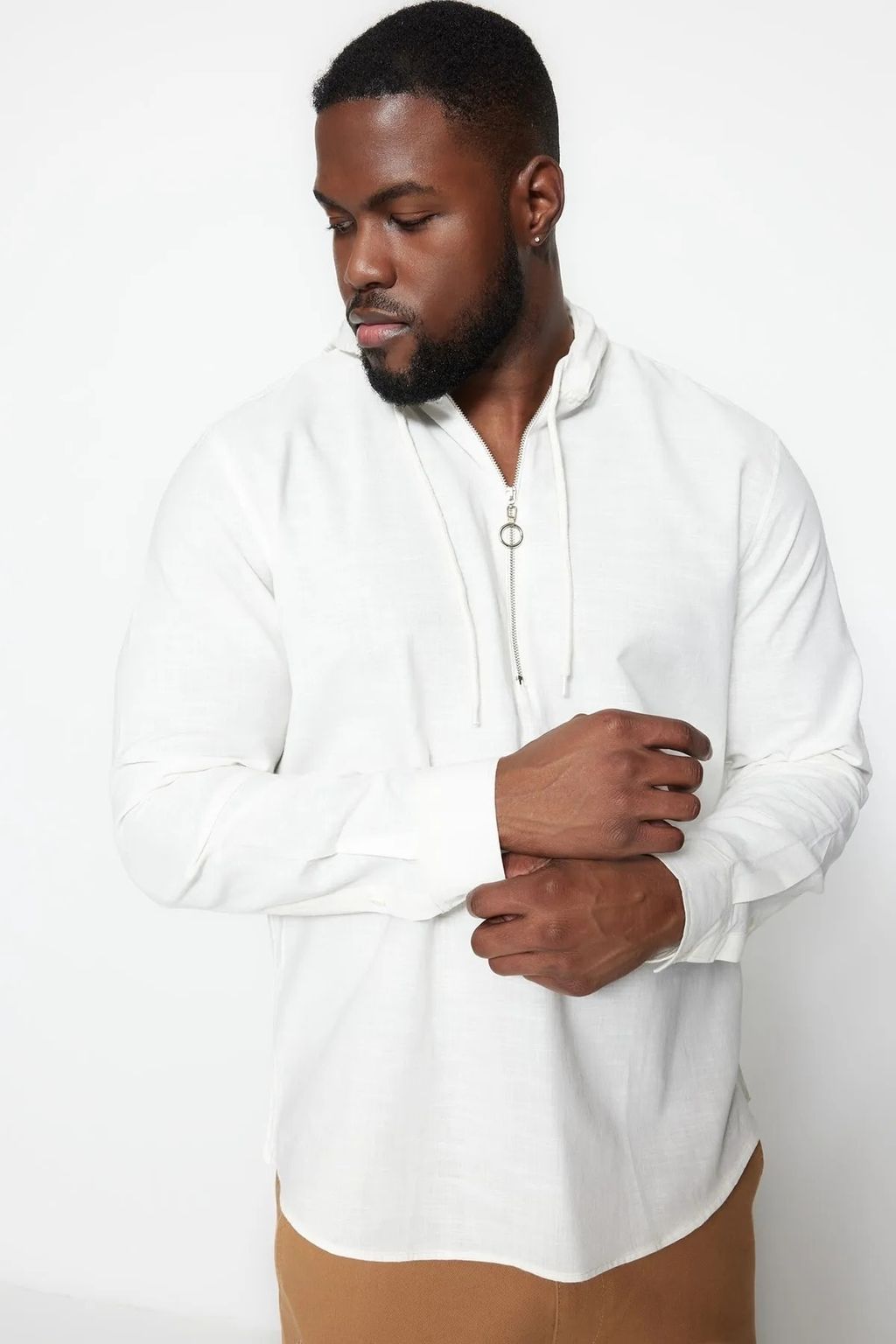 Buyuk Beden Ekru Regular Fit Rahat Kapusonlu Gomlek TMNSS23GO00092 - Trendyolmilla фото 2