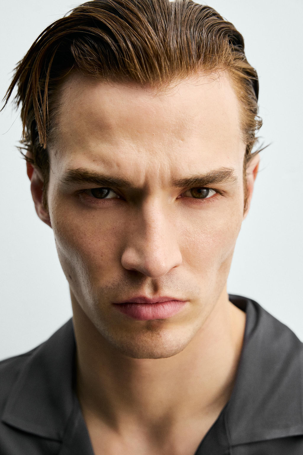 CAMISA SATINADA RELAXED FIT / Gris - Zara фото 6