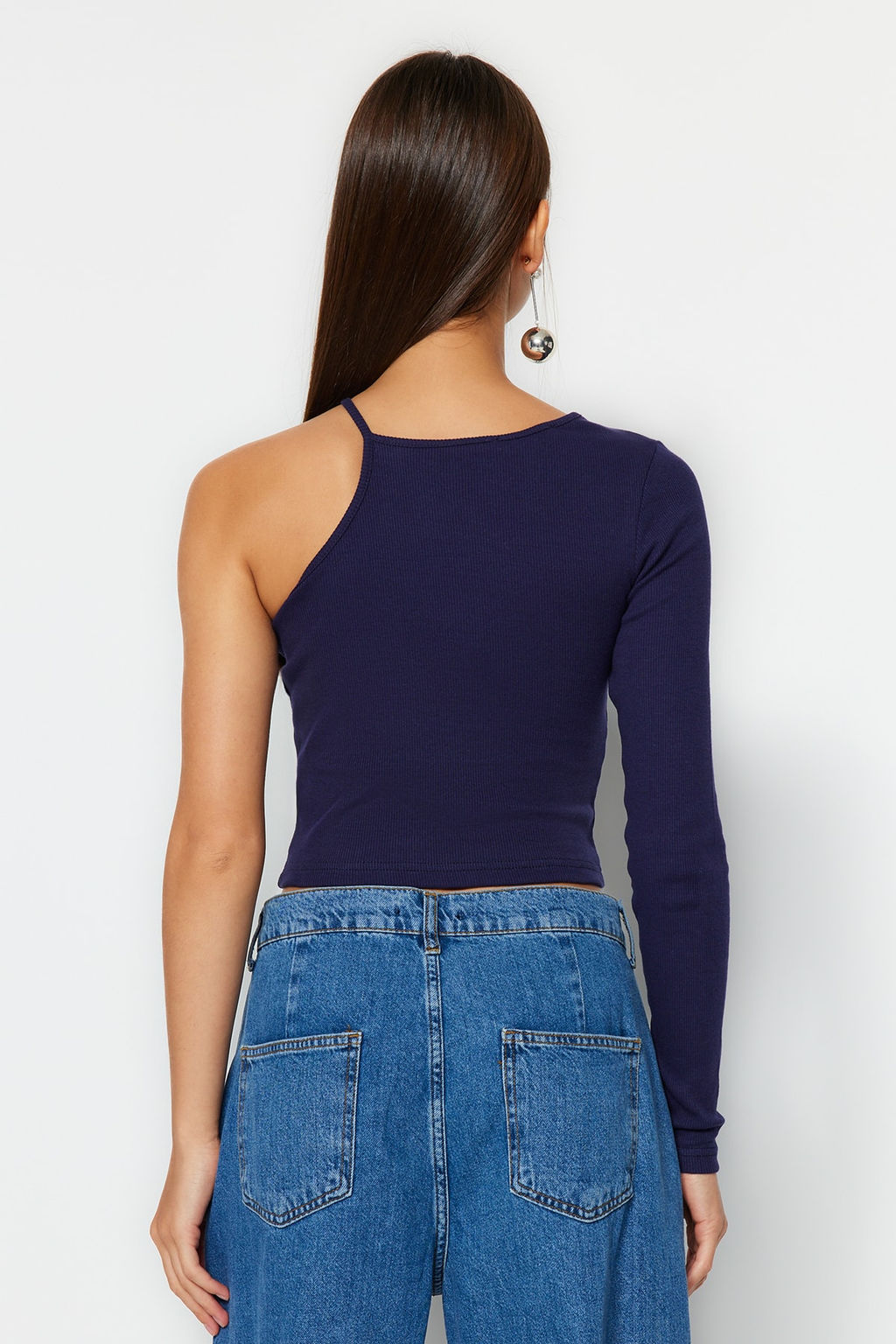 Trendyolmilla Murdum Fitilli Fitted/Vucuda Oturan Bisiklet Yaka Tek Kol Esnek Orme Bluz TWOSS22BZ0214 фото 14